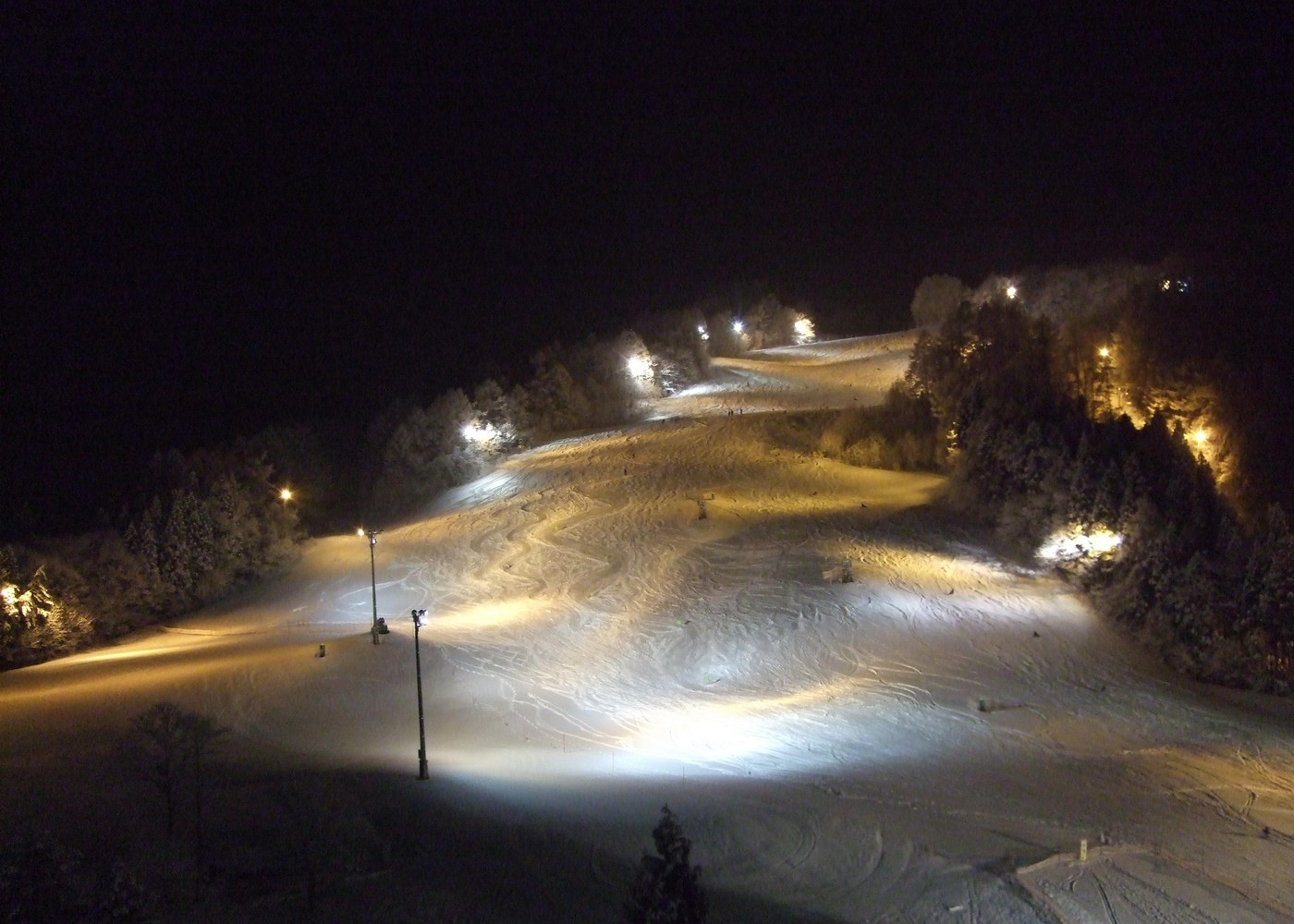 Night skiing