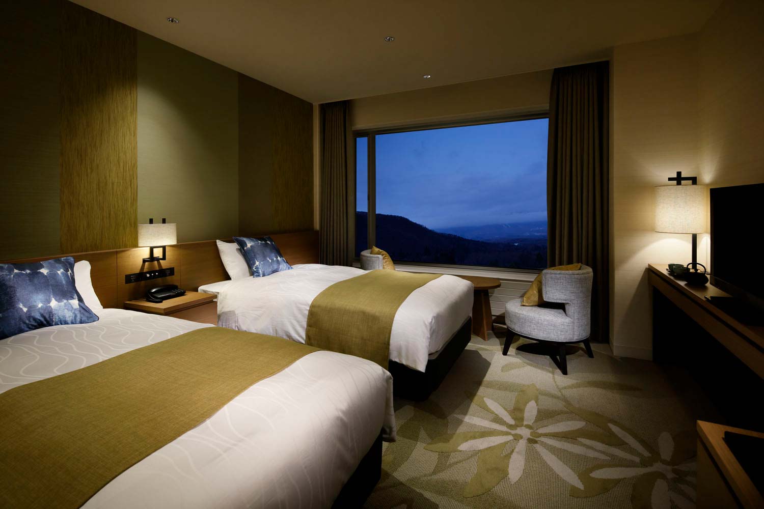 Superior Twin Mt Iwate View