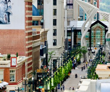 The lively Stephen Avenue with shops and entertainment The lively Stephen Avenue with shops and entertainment