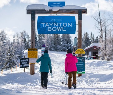 Sign and entrance to Taynton Bowl at Panorama Mountain Resort Sign and entrance to Taynton Bowl at Panorama Mountain Resort