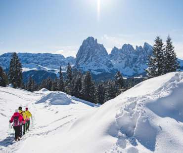 Winter Hiking at Val Gardena Winter Hiking at Val Gardena